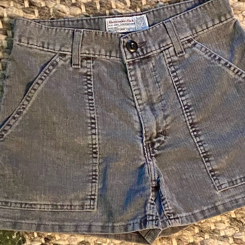 Abercrombie and Fitch Vintage y2k (I had these and khaki too lol) so cute! 2